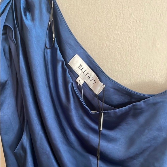 Elliatt Blue One Shoulder Dress - Picture 6 of 7